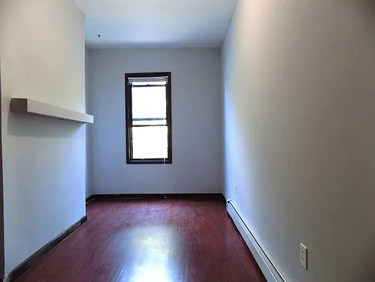 Rented by Blue Egg Realty Corp | media 11