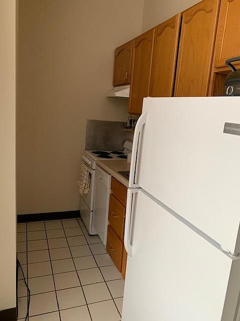 2nd image of 322 N Craig St APT 302