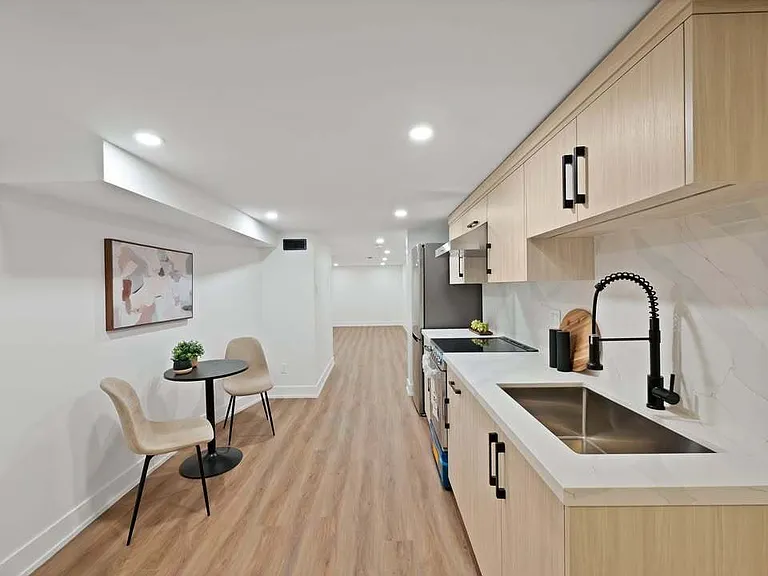 20 Hill St — Photo 17