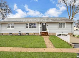 249 Hickory St, Washington Township, NJ 07676