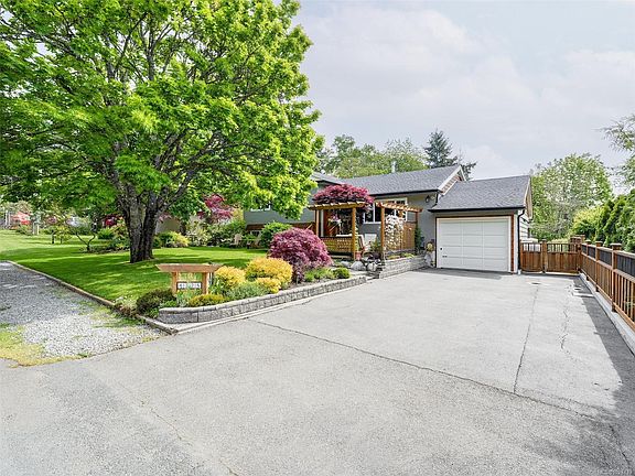 3rd image of 4725 Rosehill Rd