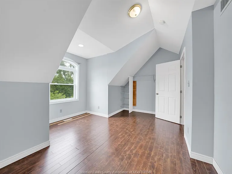 2929 Donnelly St — Photo 26