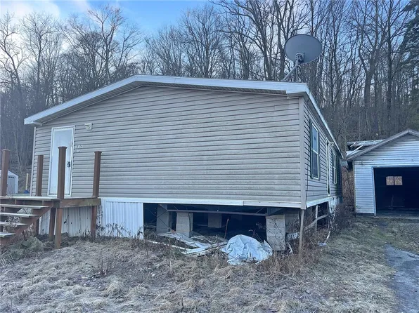 10134 Route 553 Hwy, Mentcle, PA 15761