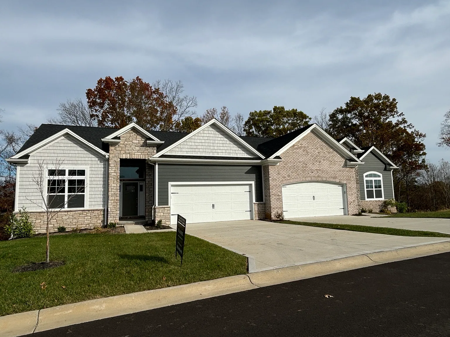 3 bed, 1710 sqft, $2,500 — Photo 2