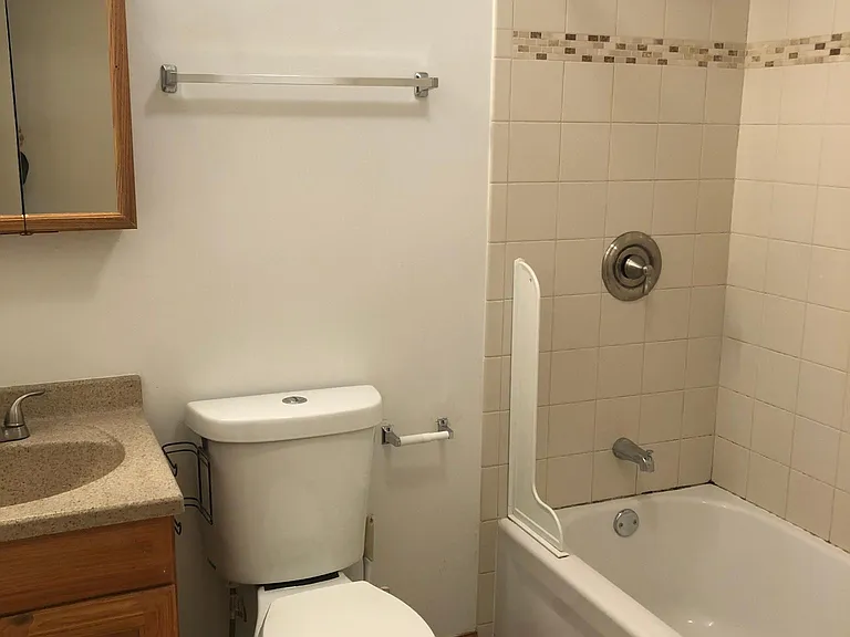 2843 N Clark St #2R — Photo 6