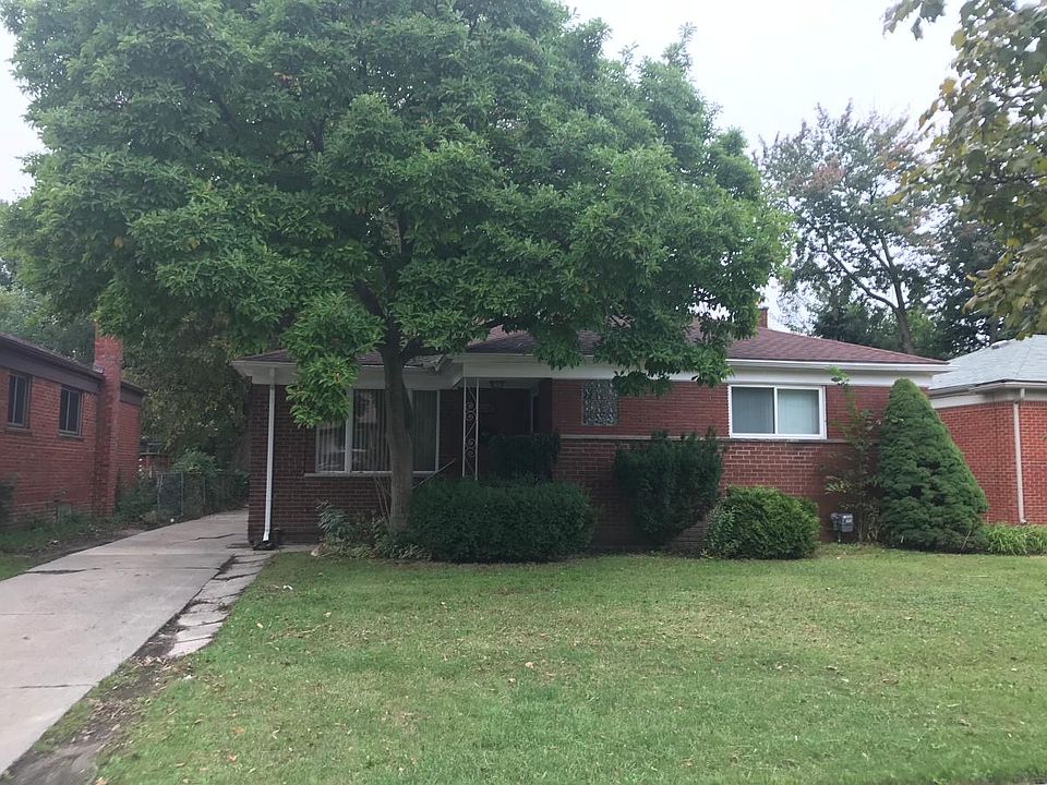 1st image of 22161 Stratford Ave