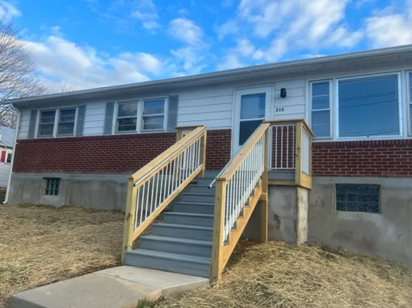 212 Taylor St, Lexington, VA 24450