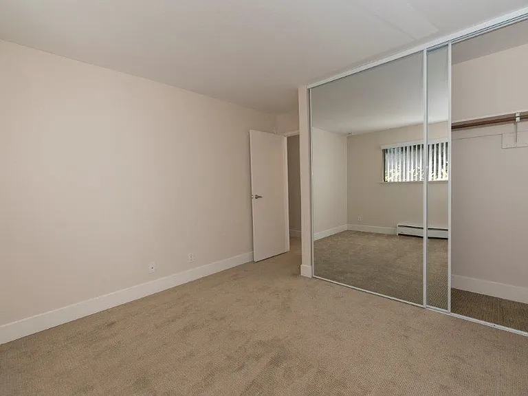 Parkside Apartments empty bedroom