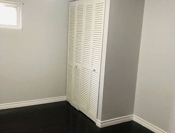 3rd image of 27 Erlesmere Ave