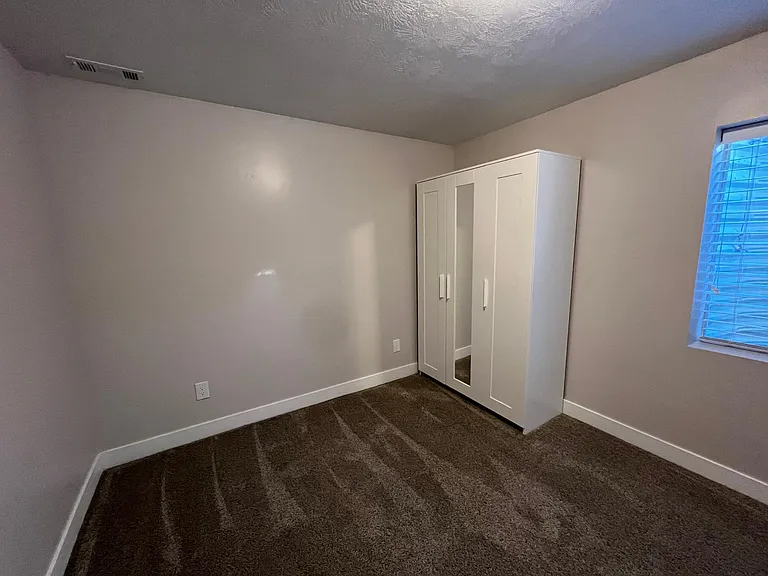 4687 E Silver Mountain Rd — Photo 8