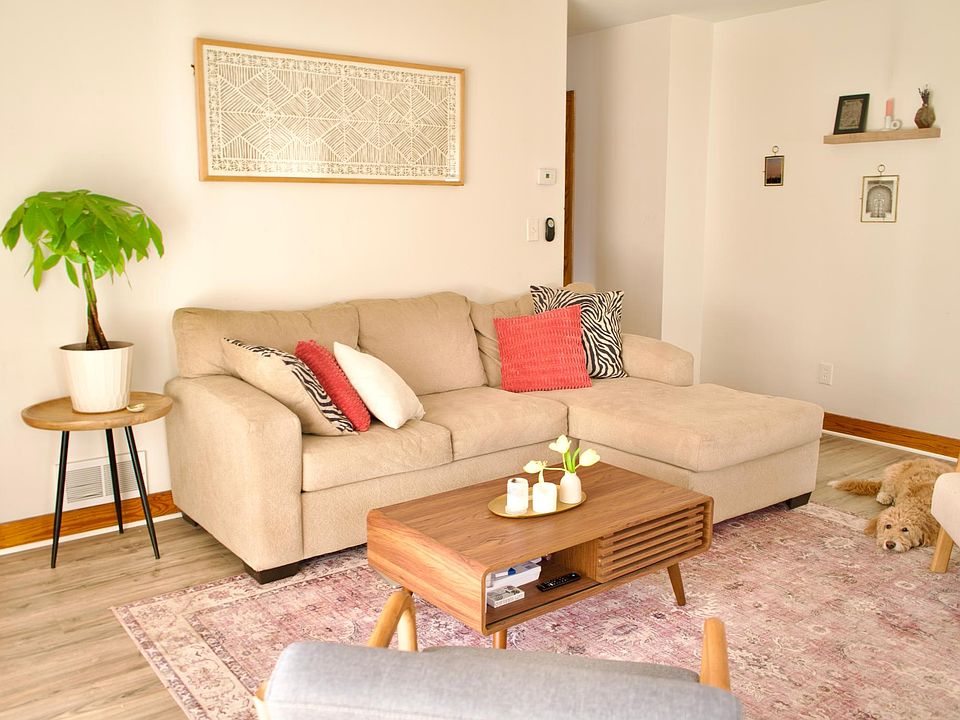 1st image of 1514 Golden Ave #1