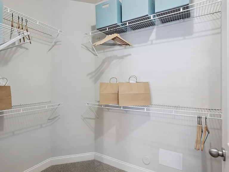 Enclave at Rivergate — Photo 10