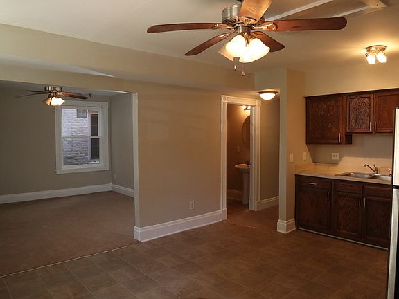 4th image of 2211 W Cary St