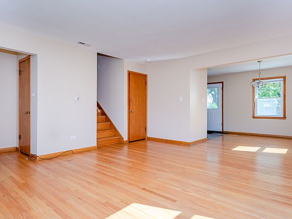 2nd image of 525 8th Ave