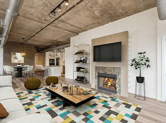 5th image of 130 S Canal St APT 519