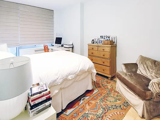 Sold by Sotheby's International Realty | media 9