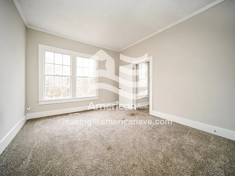 154285_012_wm_-_bedroom_13481124.jpg