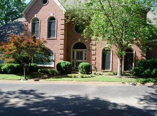 5230 N Lexington Park Cir, Memphis, TN 38117