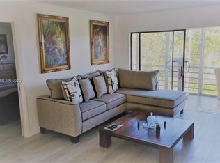4090 NW 42nd Ave APT 409, Lauderdale Lakes, FL 33319