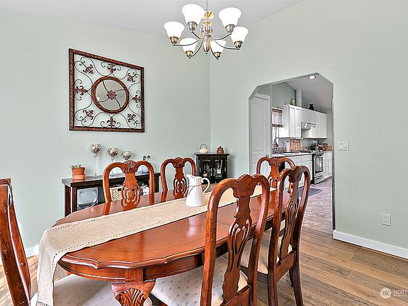 4th image of 2507 169th Street E
