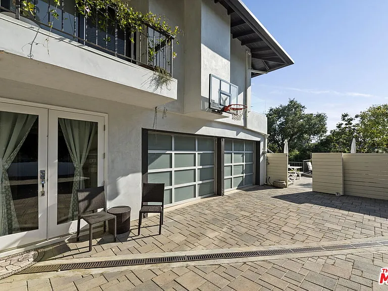 641 Walther Way — Photo 36