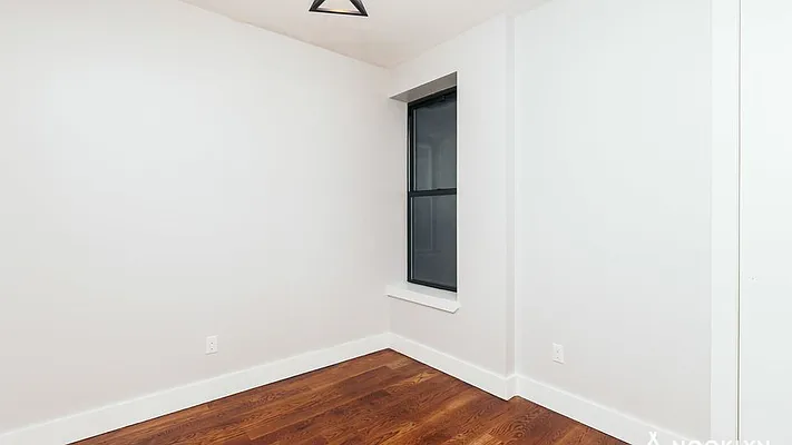 Rented by Nooklyn NYC LLC | media 30