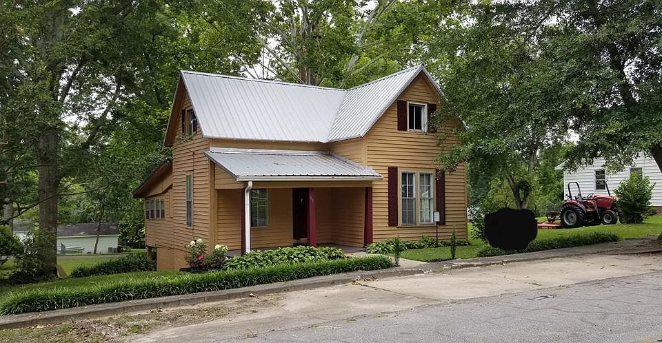 1st image of 90 W Mill St