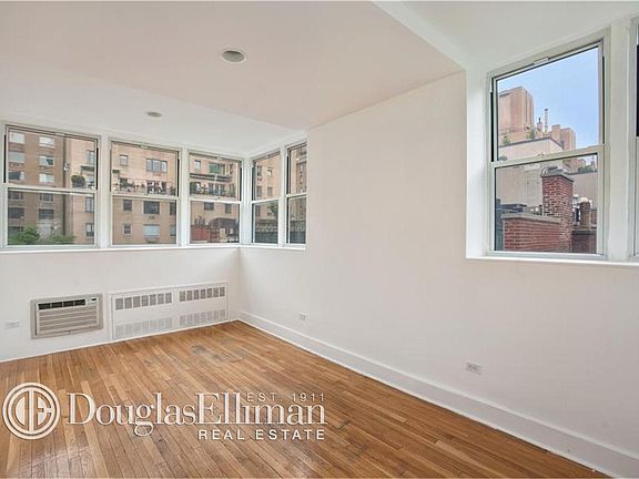 4th image of 9 E 68th St APT 6B