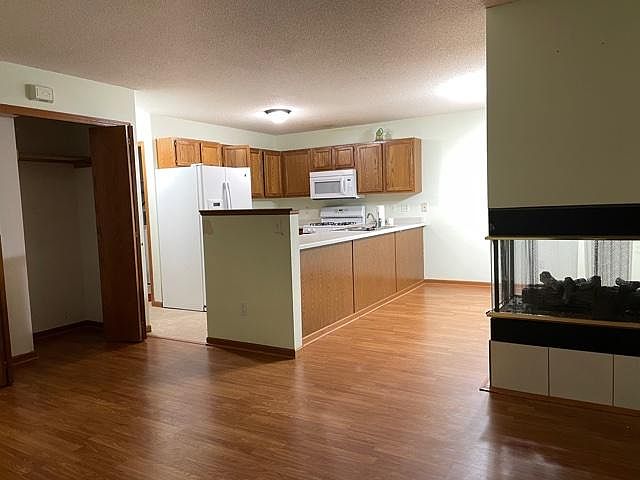 2nd image of 10922 Johnson St NE