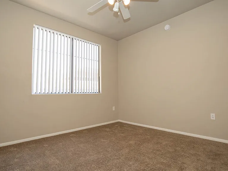 2a2/2b2 Renovated 959 SQFT 2 Bed 2 Bath