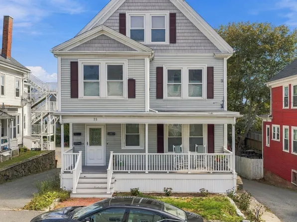 25 Elm St #3, Gloucester, MA 01930