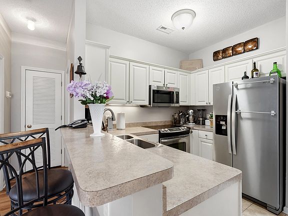 4th image of 3501 Sweetwater Blvd. #3501