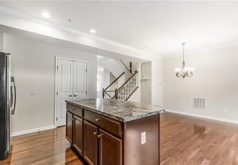 248 Broadstone Dr — Photo 13