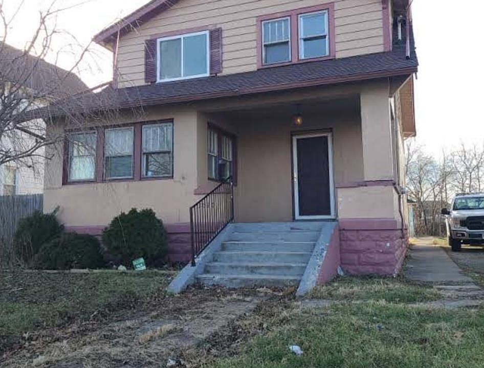 1st image of 3020 Broadway