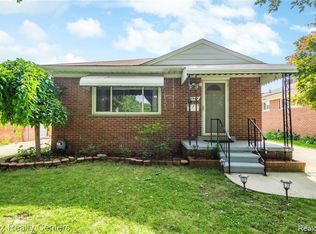 8444 Nightingale St, Dearborn Heights, MI 48127