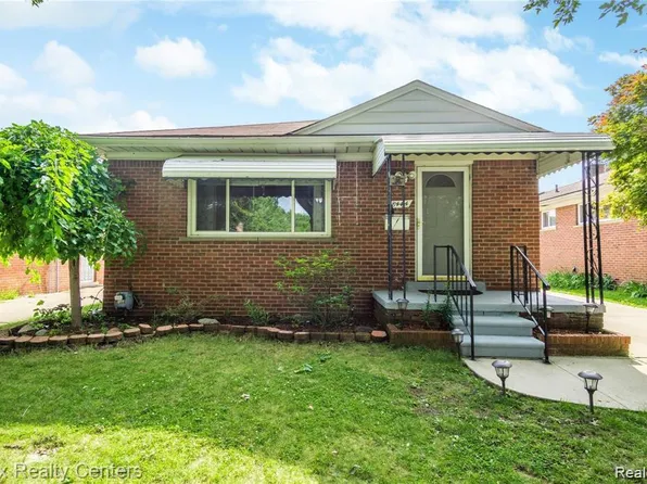8444 Nightingale St, Dearborn Heights, MI 48127