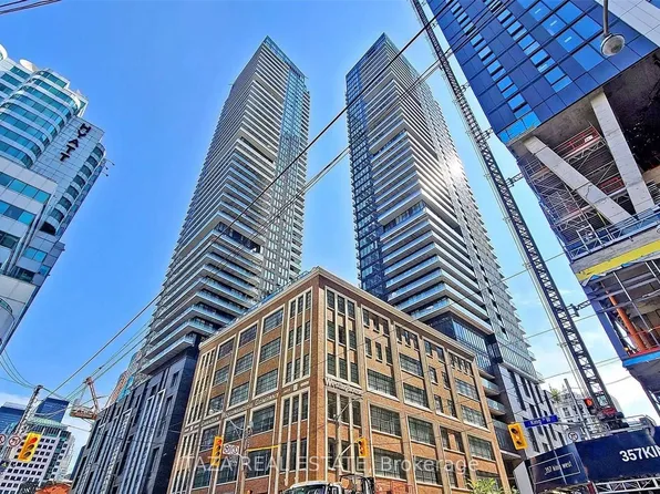 125 Blue Jays Way, Toronto, ON