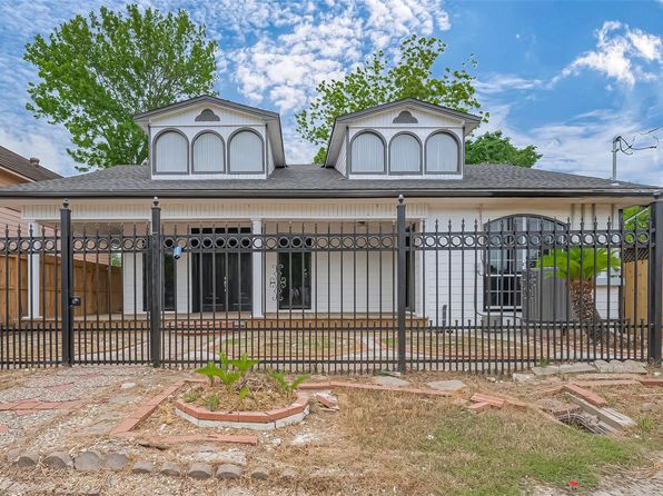Property image for 1922 Warwick Rd, Houston, TX 77093