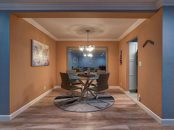 4th image of 401 Northlake Dr APT 2