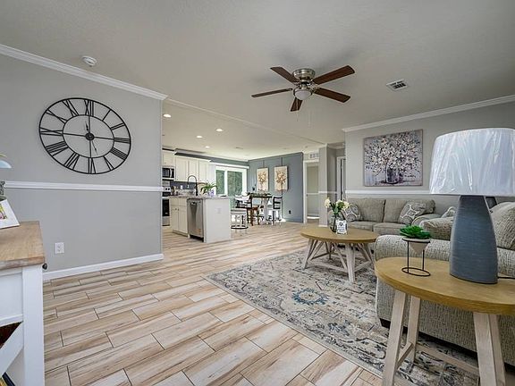 2nd image of 4611 Mahogany Blvd