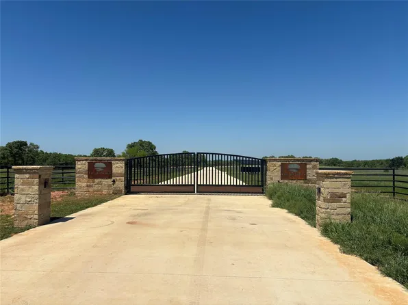 6009 Conifer Ct, Poolville, TX 76487