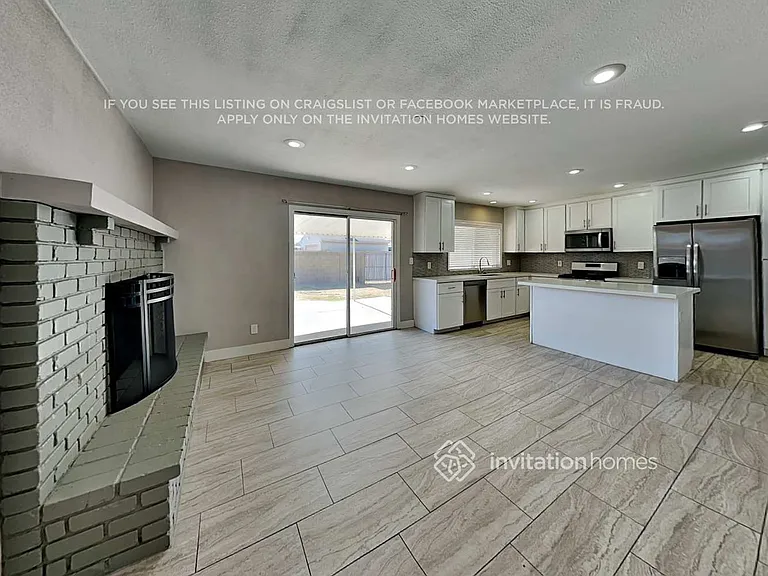 5306 S Hazelton Ln — Photo 5