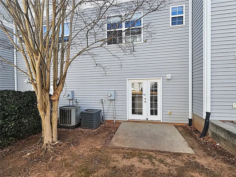 128 University Village Dr #C — Photo 9