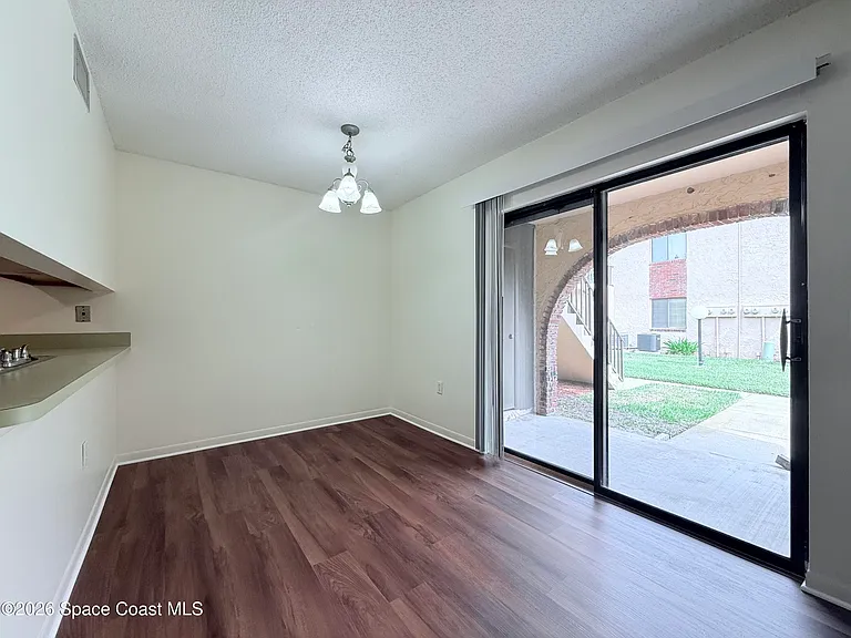 127 San Paulo Cir #1127 — Photo 8