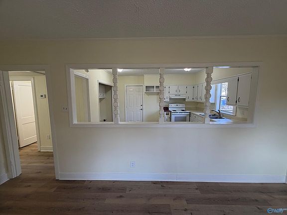 5th image of 1821 7th St SE