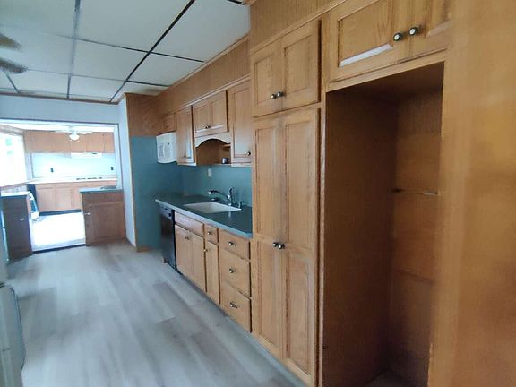 2nd image of 8 Hanover St