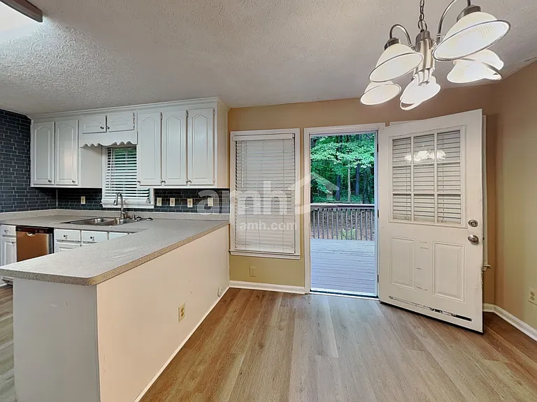 4929 Harrington Pl — Photo 4