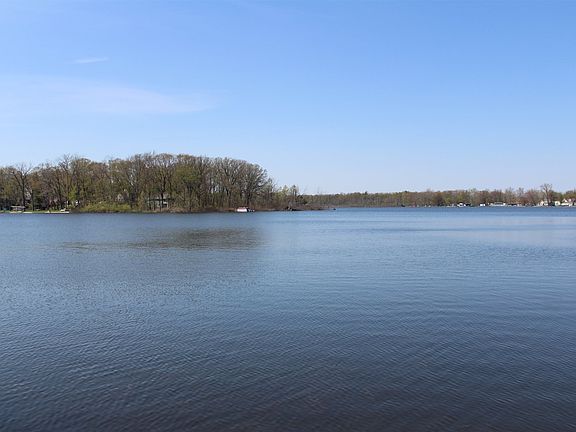 2nd image of 170-0170 W Waldron Lake Dr