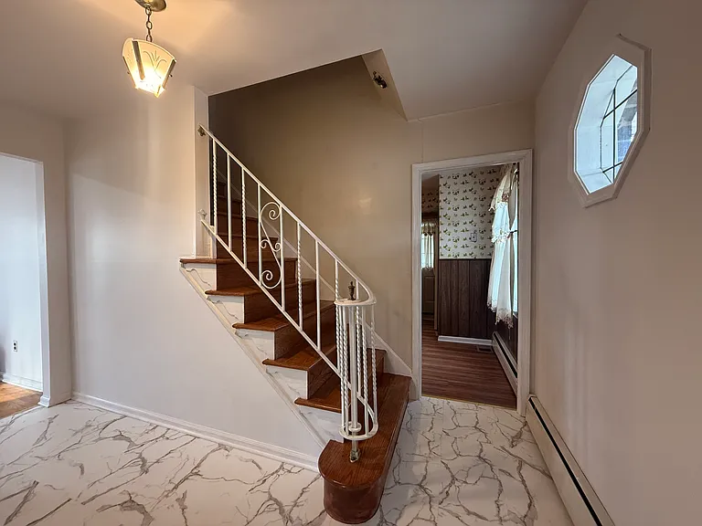 338 Rees Dr — Photo 10