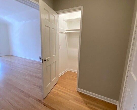5th image of 5570 W 1st St #5580